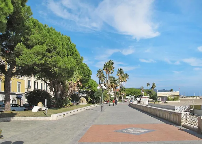 Lägenhet Mansarda Elisabetta By Interhome *